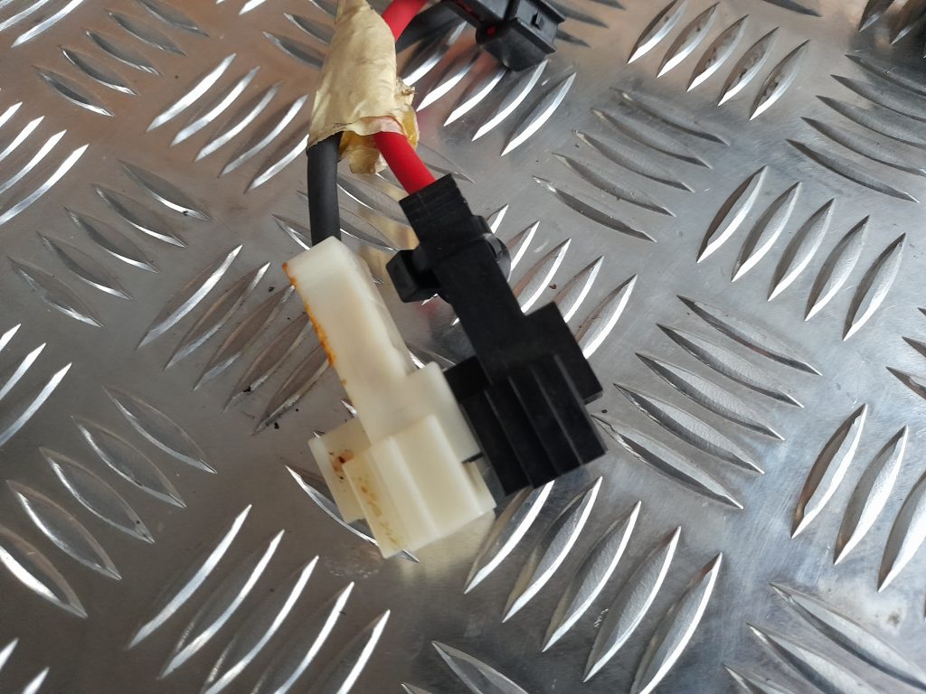 Papildus autonoma elektriskais sildītājs priekš VOLVO S40 2007 2 Papildus autonoma elektriskais sildītājs priekš VOLVO S40 2007