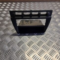 Mērinstrumentu paneļa dekoratīvais rāmis priekš KIA PICANTO 2006