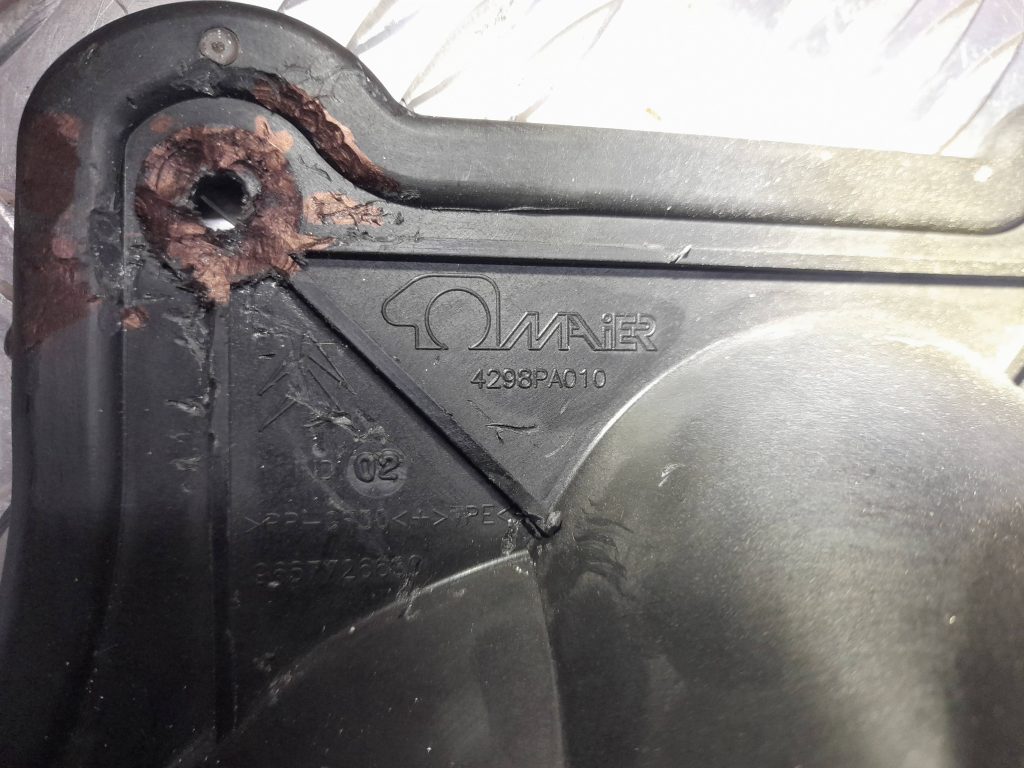 Durvju skaļrunis, apakšā priekš CITROEN PICASSO 2007 4 Durvju skaļrunis, apakšā priekš CITROEN PICASSO 2007