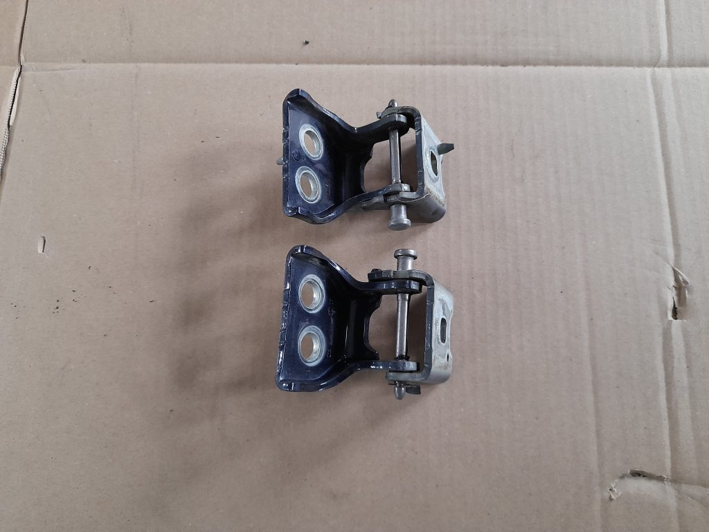 Durvju eņģe priekš CITROEN PICASSO 2007 1 Durvju eņģe priekš CITROEN PICASSO 2007