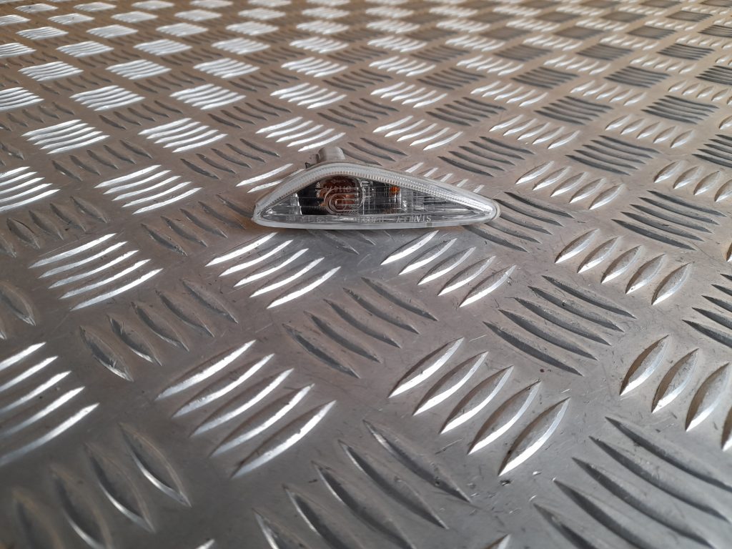 Pagrieziena signala lukturis priekš MAZDA 6 2008 1 Pagrieziena signala lukturis priekš MAZDA 6 2008