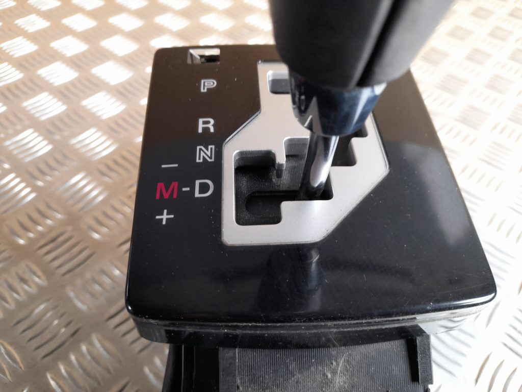 Ātrumu pārslēgšanas slēdzis priekš MAZDA 6 2008 4 Ātrumu pārslēgšanas slēdzis priekš MAZDA 6 2008