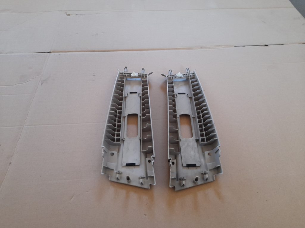 Vidējas salona statnes apdare priekš MAZDA 6 2008 2 Vidējas salona statnes apdare priekš MAZDA 6 2008