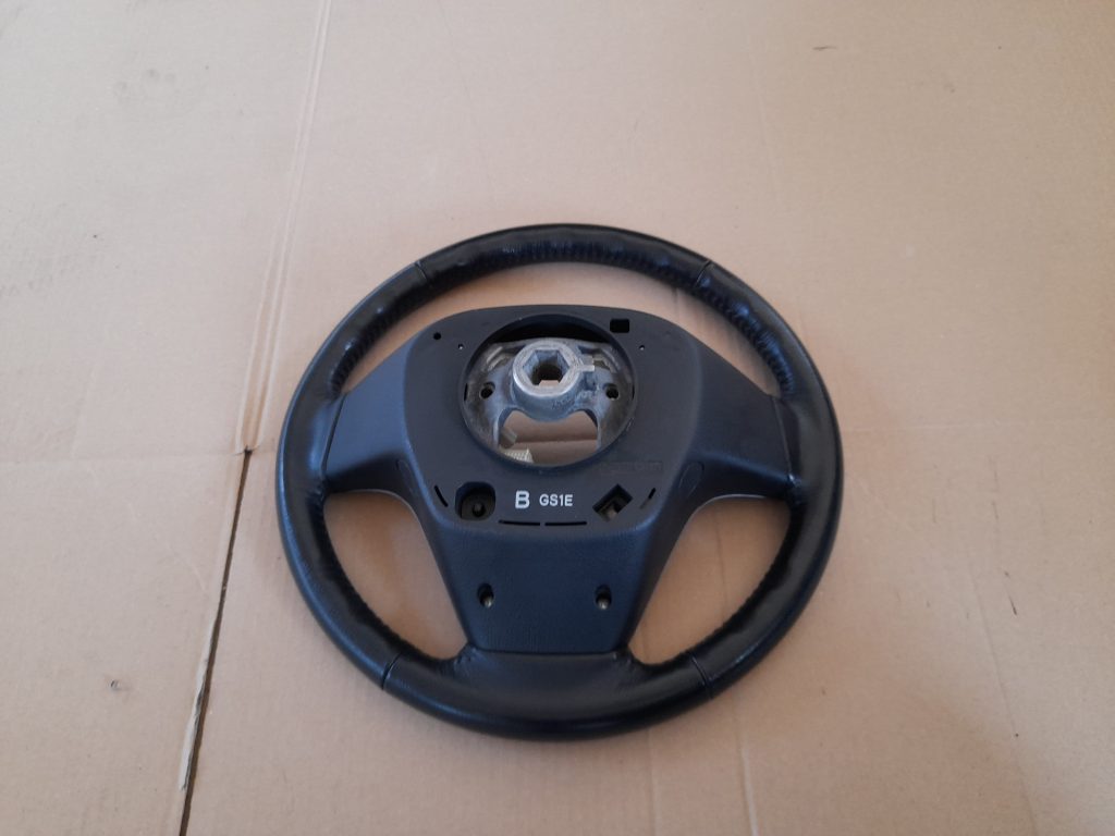 Stūre priekš MAZDA 6 2008 2 Stūre priekš MAZDA 6 2008