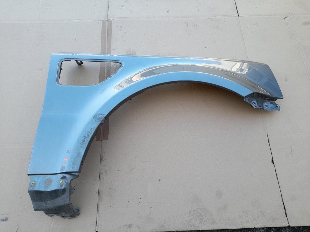 Priekšējais labais spārns priekš RANGE ROVER SPORT 2007 1 Priekšējais labais spārns priekš RANGE ROVER SPORT 2007