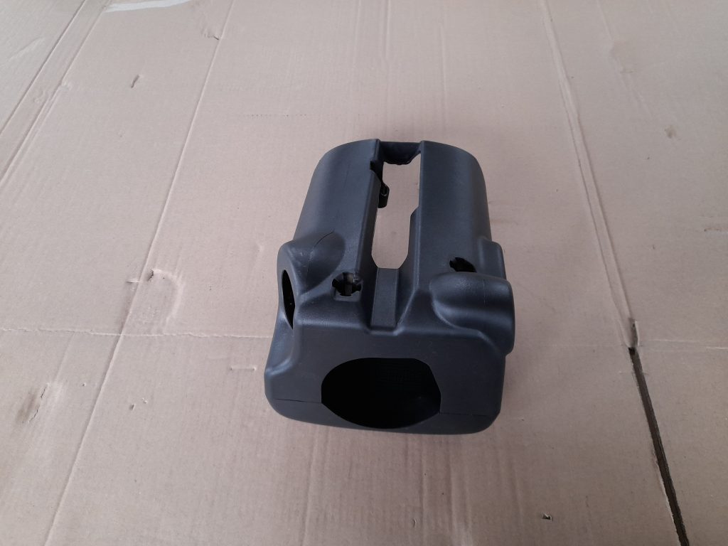 Stūres statnes putekļu aizsargs (salonā) priekš RANGE ROVER SPORT 2007 1 Stūres statnes putekļu aizsargs (salonā) priekš RANGE ROVER SPORT 2007