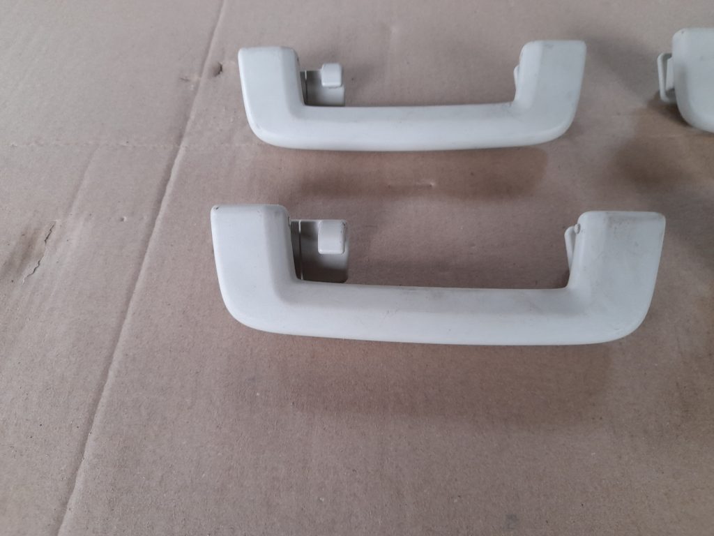 Salona rokturis griestos priekš RANGE ROVER SPORT 2007 2 Salona rokturis griestos priekš RANGE ROVER SPORT 2007