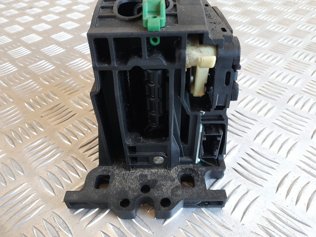 Ātrumu pārslēgšanas slēdzis priekš RANGE ROVER SPORT 2007 5 Ātrumu pārslēgšanas slēdzis priekš RANGE ROVER SPORT 2007