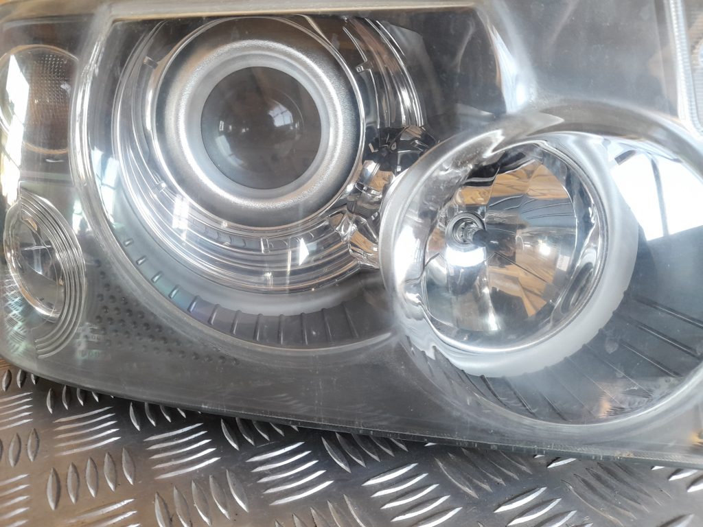 Priekšējais labais lukturis priekš RANGE ROVER SPORT 2007 3 Priekšējais labais lukturis priekš RANGE ROVER SPORT 2007