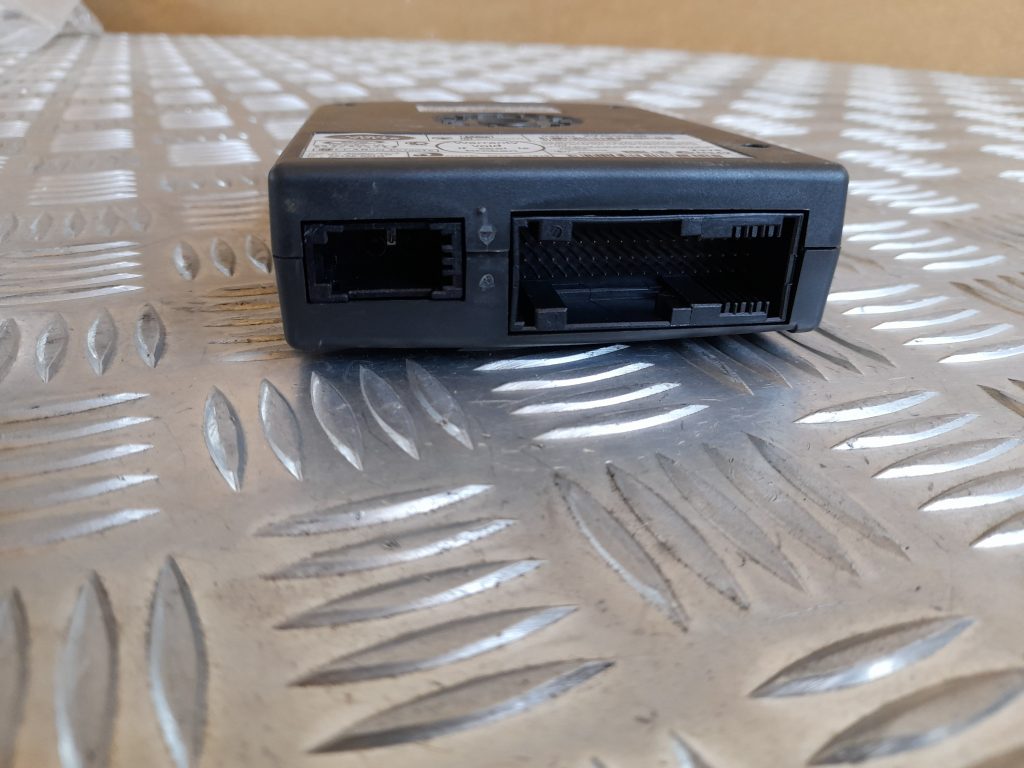 Tālruņa vadības bloks priekš RANGE ROVER SPORT 2007 2 Tālruņa vadības bloks priekš RANGE ROVER SPORT 2007