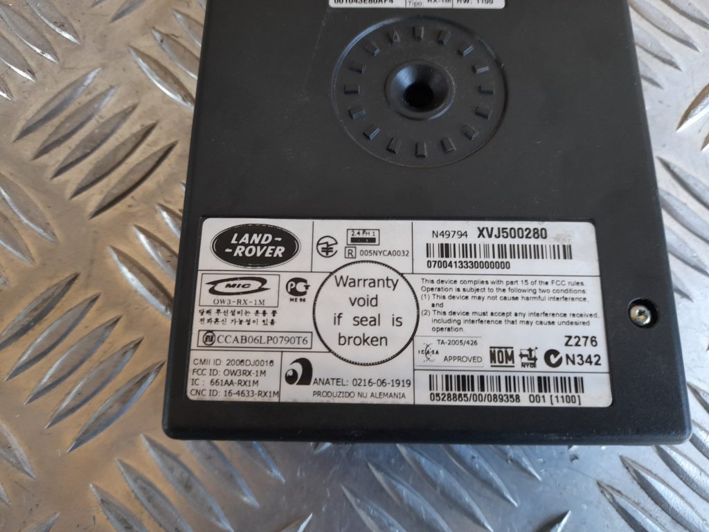 Tālruņa vadības bloks priekš RANGE ROVER SPORT 2007 4 Tālruņa vadības bloks priekš RANGE ROVER SPORT 2007