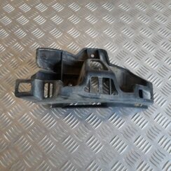 Aizmugurējā spārna un bufera stiprinājums priekš RANGE ROVER SPORT 2007