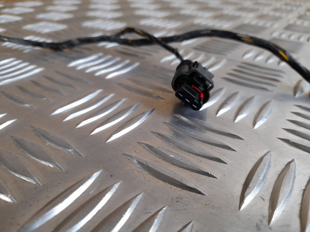 Pārkošanas devēju vads priekš OPEL ASTRA SPORT 2017 3 Pārkošanas devēju vads priekš OPEL ASTRA SPORT 2017