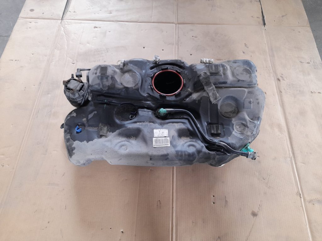 Degvielas tvertne priekš OPEL ASTRA SPORT 2017 1 Degvielas tvertne priekš OPEL ASTRA SPORT 2017