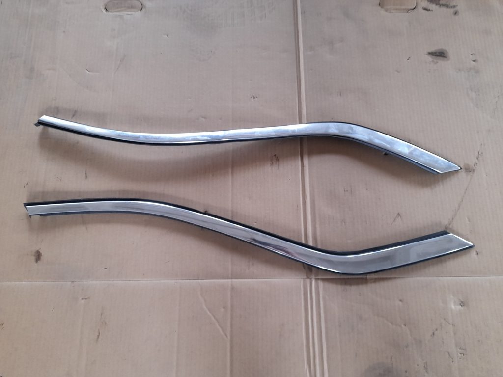 Aizmugurēja spārna uzlika (moldings) priekš OPEL ASTRA SPORT 2017 1 Aizmugurēja spārna uzlika (moldings) priekš OPEL ASTRA SPORT 2017