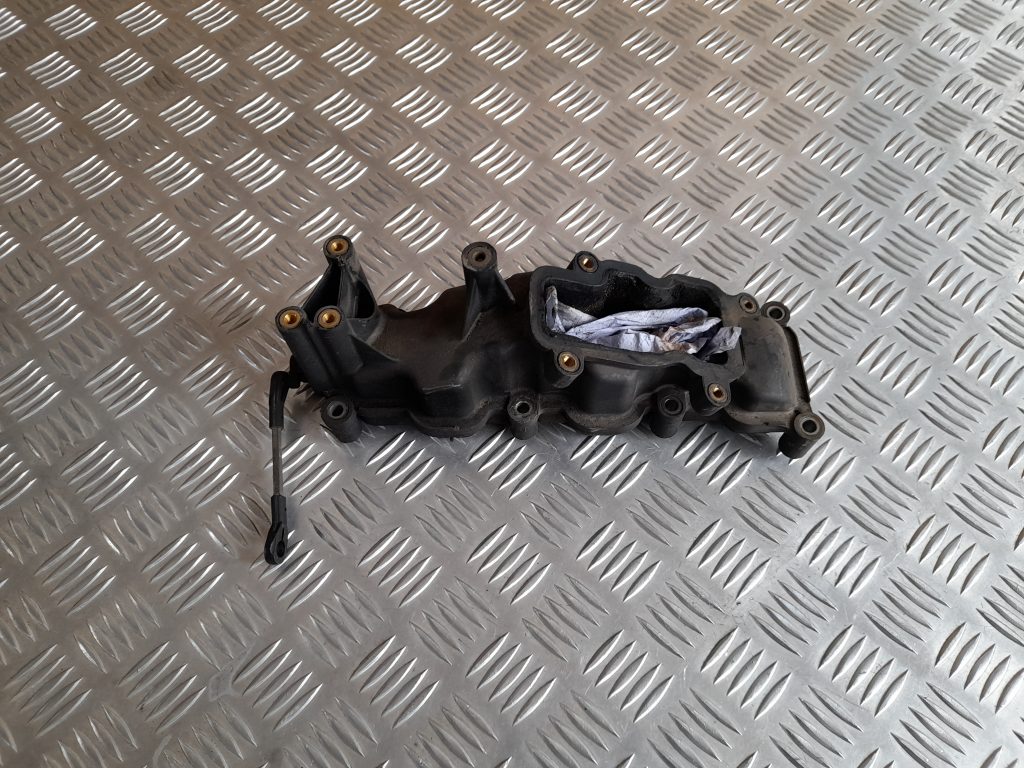 Ieplūdes kolektors priekš VW PHAETON 2005 1 Ieplūdes kolektors priekš VW PHAETON 2005