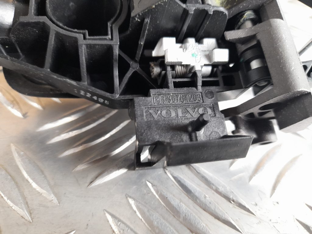 Priekšējāis labais durvju rokturis priekš VOLVO XC60 2009 3 Priekšējāis labais durvju rokturis priekš VOLVO XC60 2009