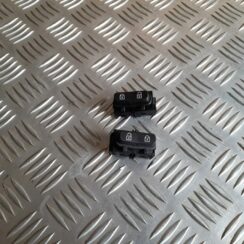 Atvēršanas/aizvēršanas poga priekš VOLVO XC60 2009