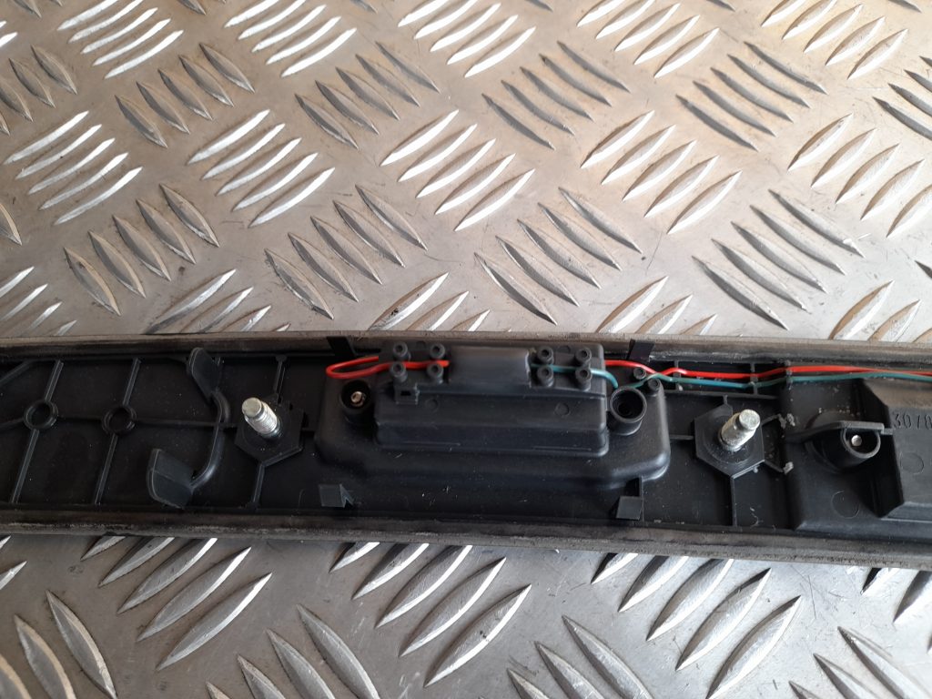 Numura zīmes gaismas uzlika komplektā priekš VOLVO XC60 2009 3 Numura zīmes gaismas uzlika komplektā priekš VOLVO XC60 2009