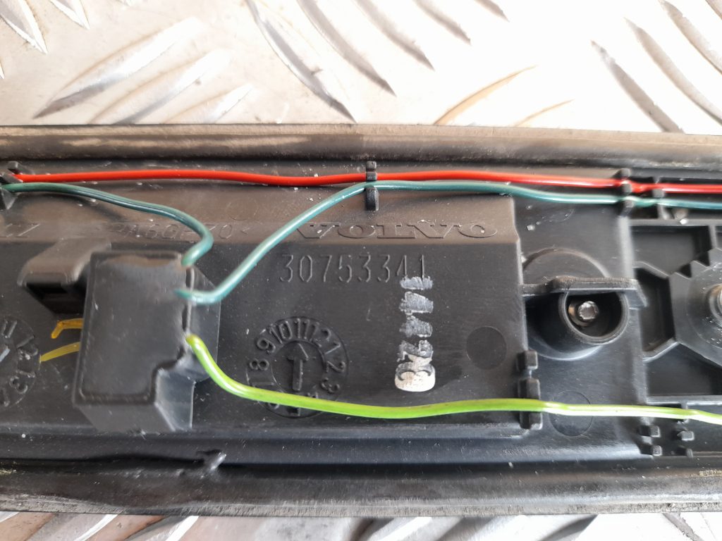 Numura zīmes gaismas uzlika komplektā priekš VOLVO XC60 2009 6 Numura zīmes gaismas uzlika komplektā priekš VOLVO XC60 2009