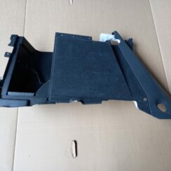 Bagāžnieka nodalījuma sānu apdare priekš VW TOUAREG 2007