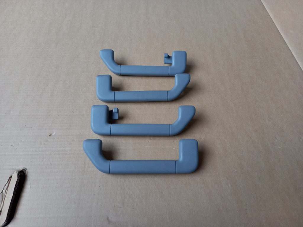 Salona rokturis griestos priekš VW TOUAREG 2007 1 Salona rokturis griestos priekš VW TOUAREG 2007