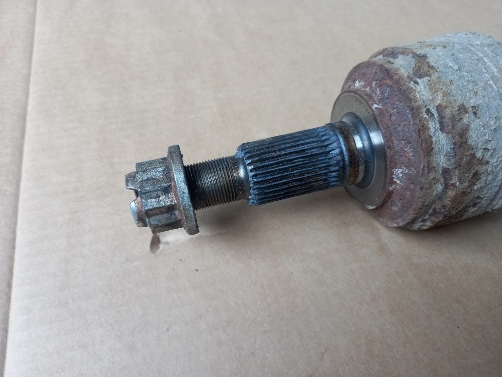 Pusass aizmugurē priekš VW TOUAREG 2007 3 Pusass aizmugurē priekš VW TOUAREG 2007