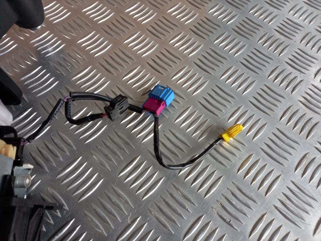 Ātrumu pārslēgšanas slēdzis priekš VW TOUAREG 2007 5 Ātrumu pārslēgšanas slēdzis priekš VW TOUAREG 2007