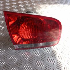 Bagāžnieka vāka kreisais lukturis priekš VW TOUAREG 2007