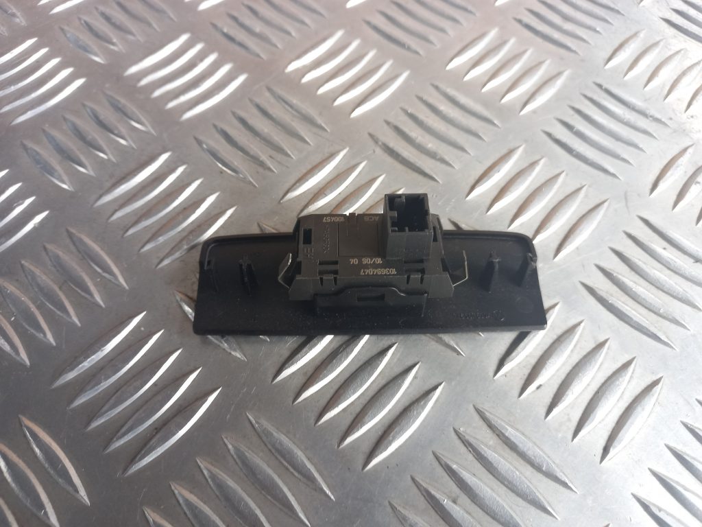 Gaismas sensors priekš VW TOUAREG 2007 2 Gaismas sensors priekš VW TOUAREG 2007