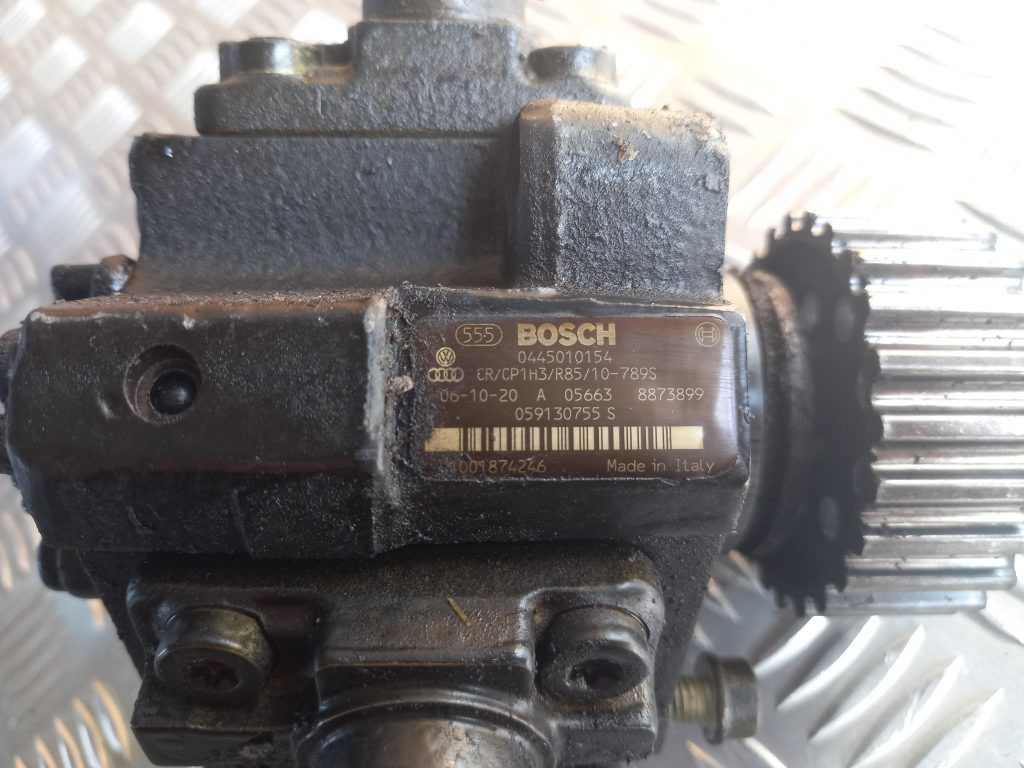 Augstspiediena degvielas sūknis priekš VW TOUAREG 2007 3 Augstspiediena degvielas sūknis priekš VW TOUAREG 2007