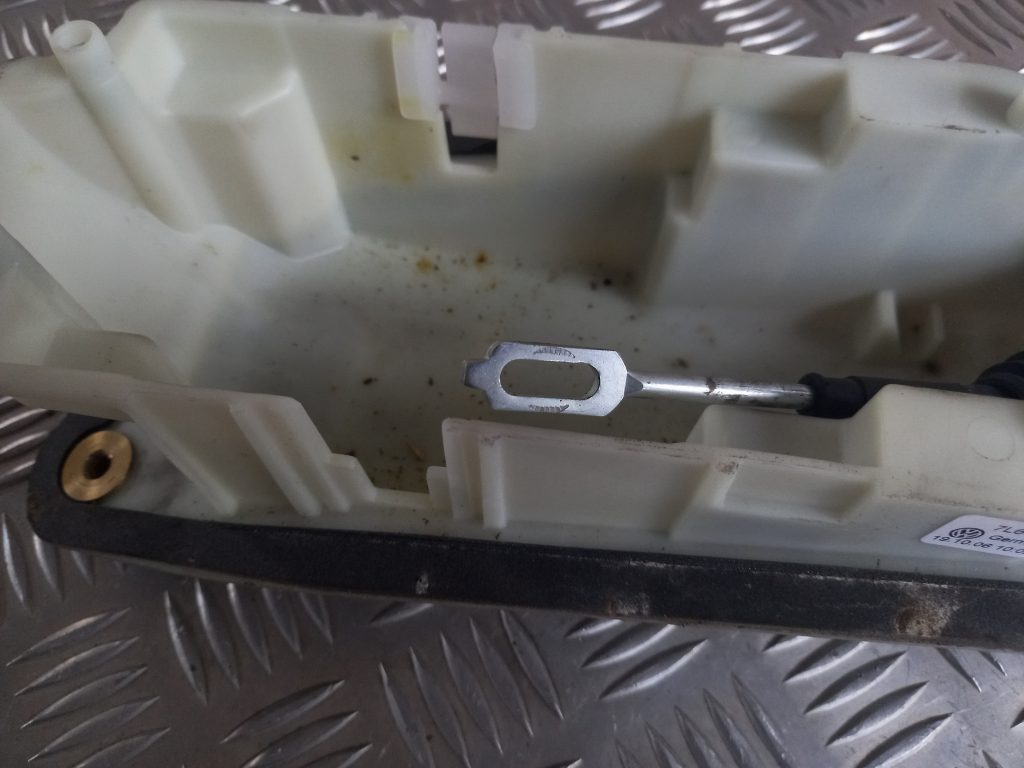 Ātrumu pārslēgšanas slēdzis priekš VW TOUAREG 2007 2 Ātrumu pārslēgšanas slēdzis priekš VW TOUAREG 2007