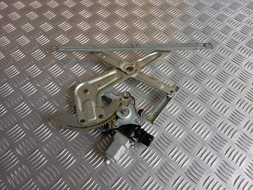 Stikla pacelšanas mehānisms aizmugurējais labais priekš MITSUBISHI ASX 2011 1 Stikla pacelšanas mehānisms aizmugurējais labais priekš MITSUBISHI ASX 2011