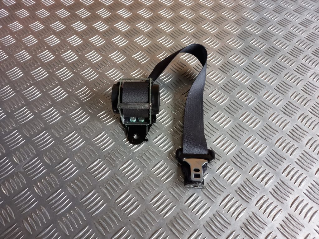 Aizmugurējā kreisa drošības josta priekš MITSUBISHI ASX 2011 1 Aizmugurējā kreisa drošības josta priekš MITSUBISHI ASX 2011