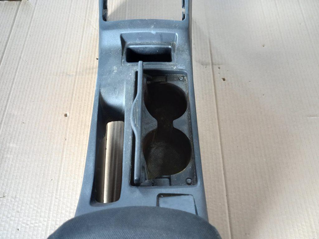 Centrālās konsoles apdares lielākā daļa priekš MITSUBISHI LANCER 2009 4 Centrālās konsoles apdares lielākā daļa priekš MITSUBISHI LANCER 2009