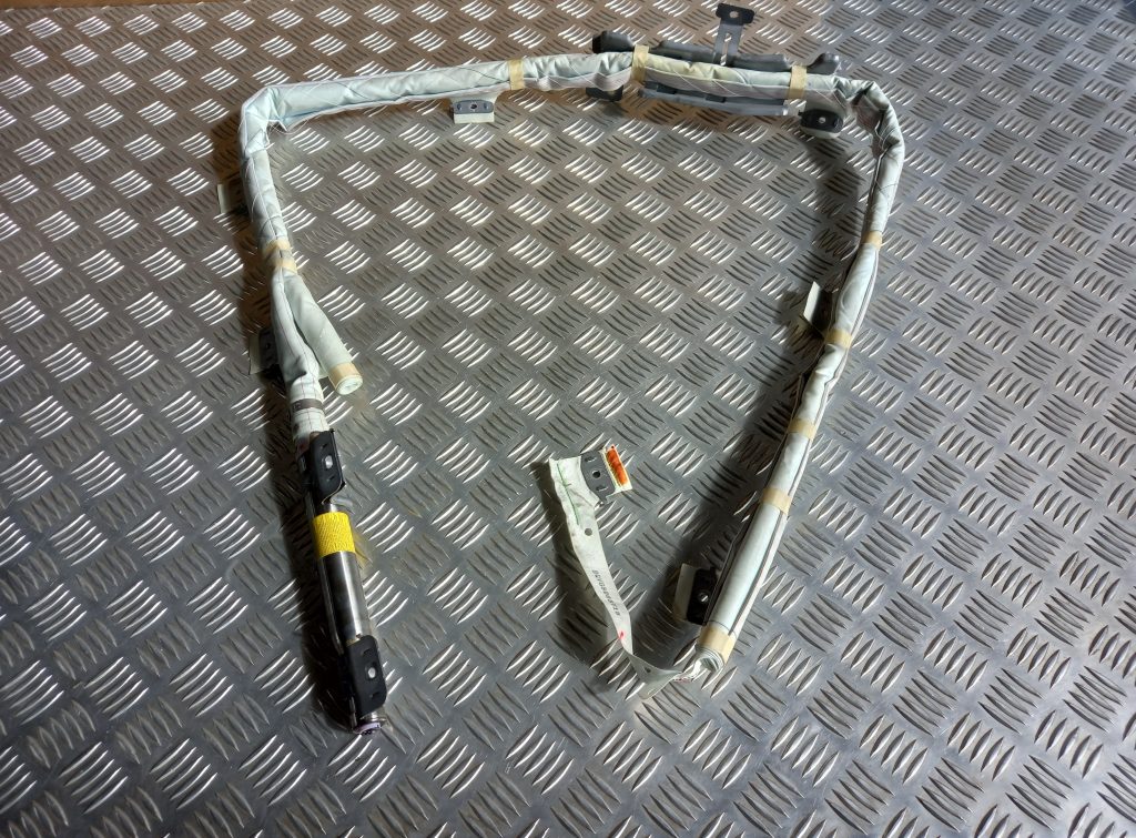 Griestu drošības spilvens, pa labi priekš MITSUBISHI LANCER 2009 1 Griestu drošības spilvens, pa labi priekš MITSUBISHI LANCER 2009