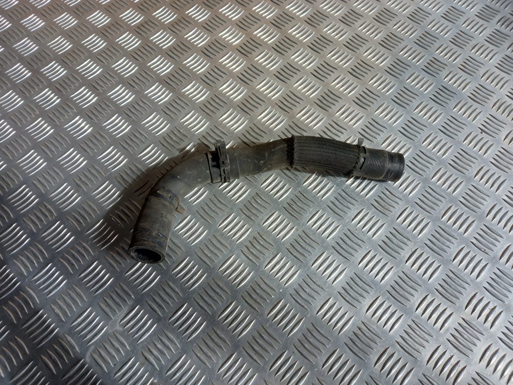 Interkulera caurule priekš MITSUBISHI LANCER 2009 1 Interkulera caurule priekš MITSUBISHI LANCER 2009