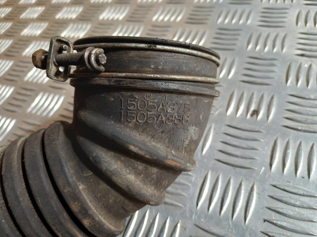 Interkulera caurule priekš MITSUBISHI LANCER 2009 2 Interkulera caurule priekš MITSUBISHI LANCER 2009