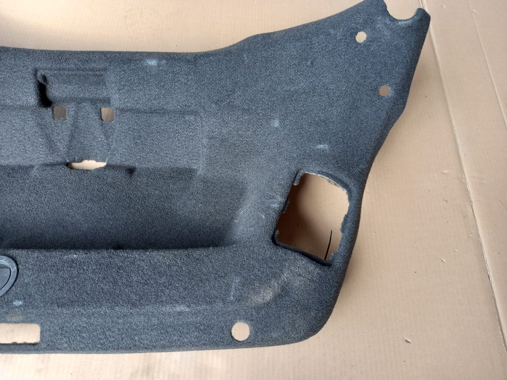 Bagāžnieka vāka liela apdare priekš VW PASSAT CC 2009 4 Bagāžnieka vāka liela apdare priekš VW PASSAT CC 2009