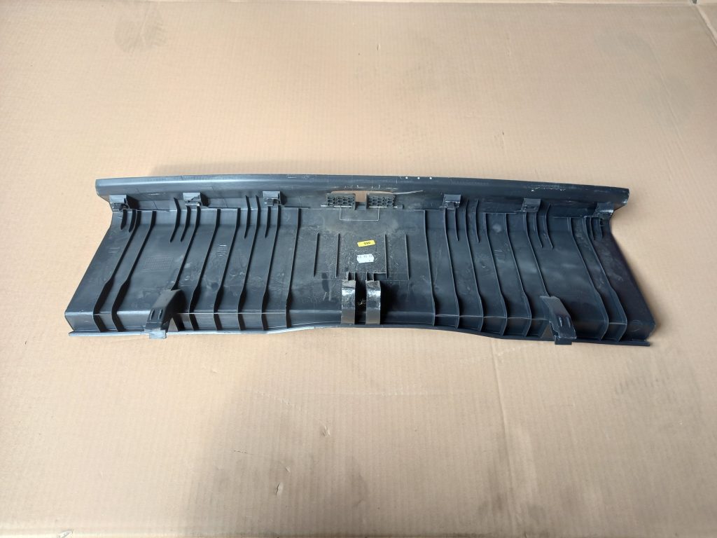 Bagažnieka nodalījuma sliekšņa uzlika priekš VW PASSAT CC 2009 4 Bagažnieka nodalījuma sliekšņa uzlika priekš VW PASSAT CC 2009