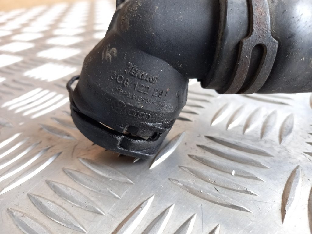 Dzesēšanas caurule priekš VW PASSAT CC 2009 3 Dzesēšanas caurule priekš VW PASSAT CC 2009