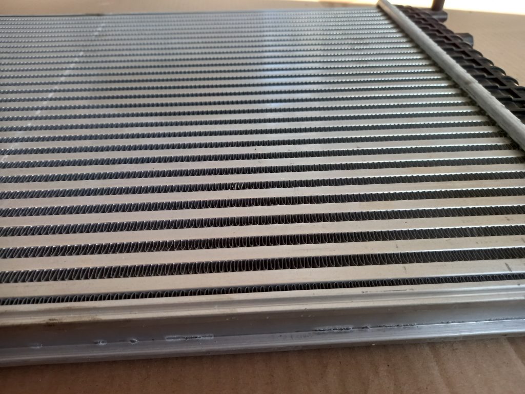 Interkūleris priekš VW PASSAT CC 2009 4 Interkūleris priekš VW PASSAT CC 2009