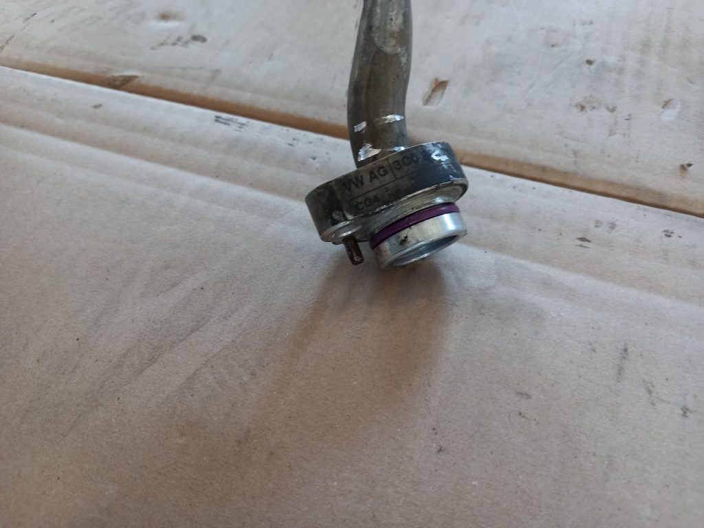 Gaisa kondicioniera galvenā caurule priekš VW PASSAT CC 2009 4 Gaisa kondicioniera galvenā caurule priekš VW PASSAT CC 2009