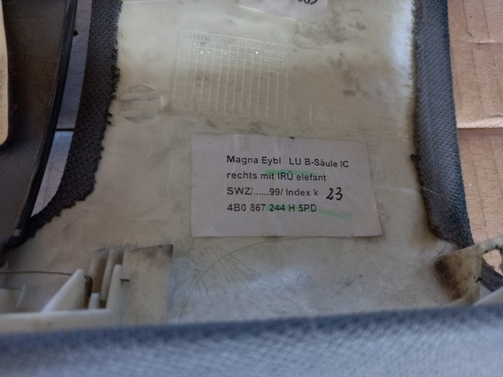 Vidējas salona statnes apdare priekš AUDI A6 1998 4 Vidējas salona statnes apdare priekš AUDI A6 1998