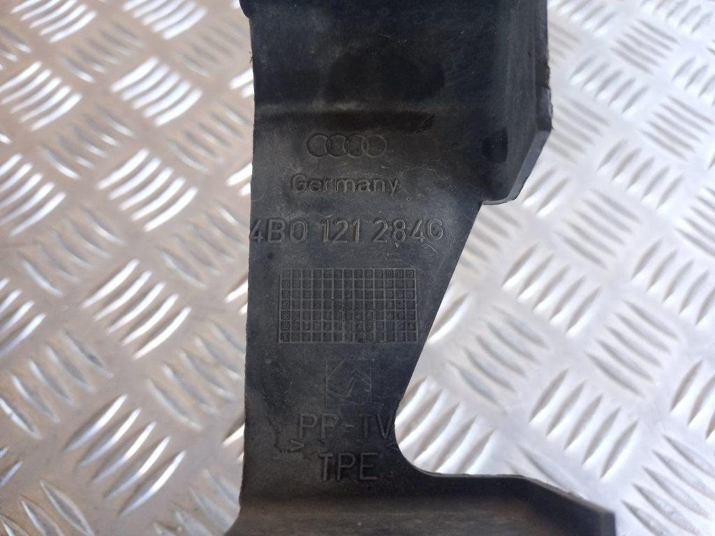 Ieplūdes gaisa deflektors/Difuzors priekš AUDI A6 1998 3 Ieplūdes gaisa deflektors/Difuzors priekš AUDI A6 1998