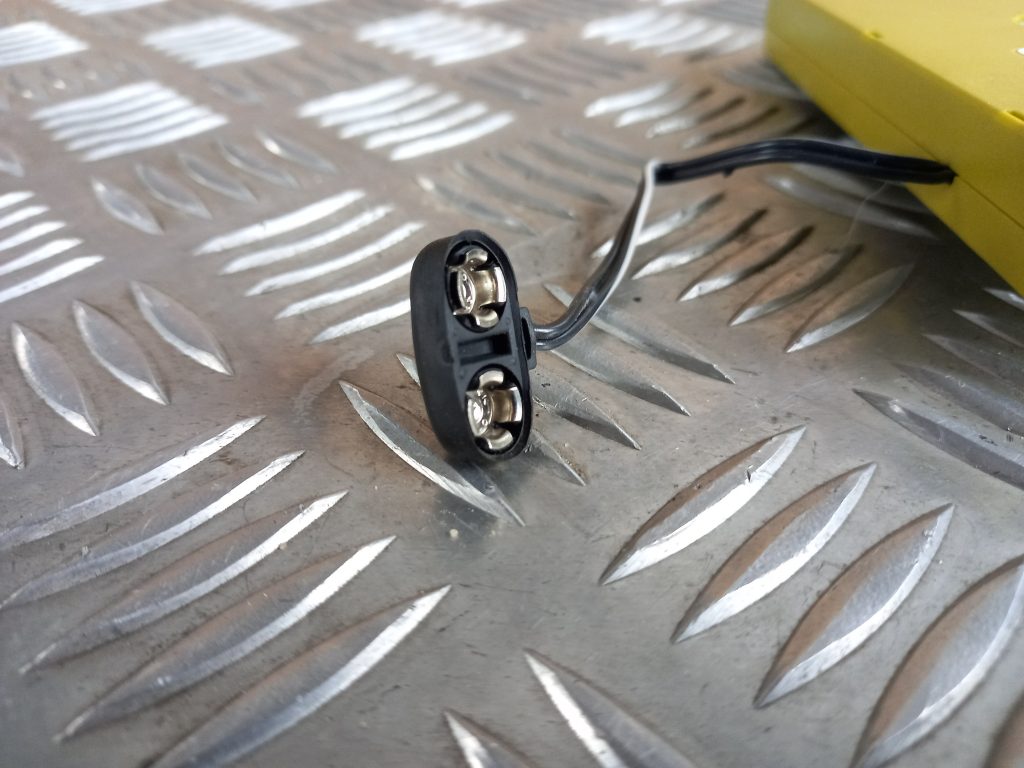 Antenas pastiprinātāja bloks priekš LAND ROVER FREELANDER 2007 4 Antenas pastiprinātāja bloks priekš LAND ROVER FREELANDER 2007