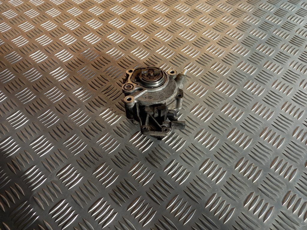 Vakuuma sūknis priekš LAND ROVER FREELANDER 2007 1 Vakuuma sūknis priekš LAND ROVER FREELANDER 2007