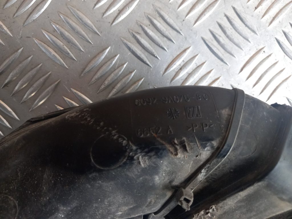 Gaisa filtra korpusa caurule priekš LAND ROVER FREELANDER 2007 4 Gaisa filtra korpusa caurule priekš LAND ROVER FREELANDER 2007