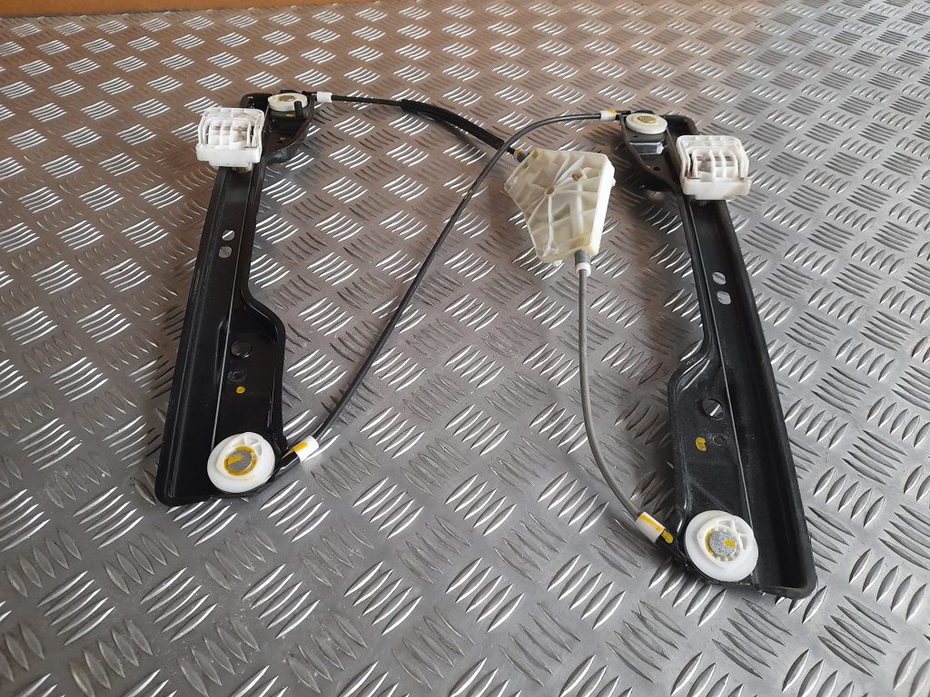 Stikla pacelšanas mehānisms aizmugurējais labais priekš DODGE JOURNEY 2008 1 Stikla pacelšanas mehānisms aizmugurējais labais priekš DODGE JOURNEY 2008