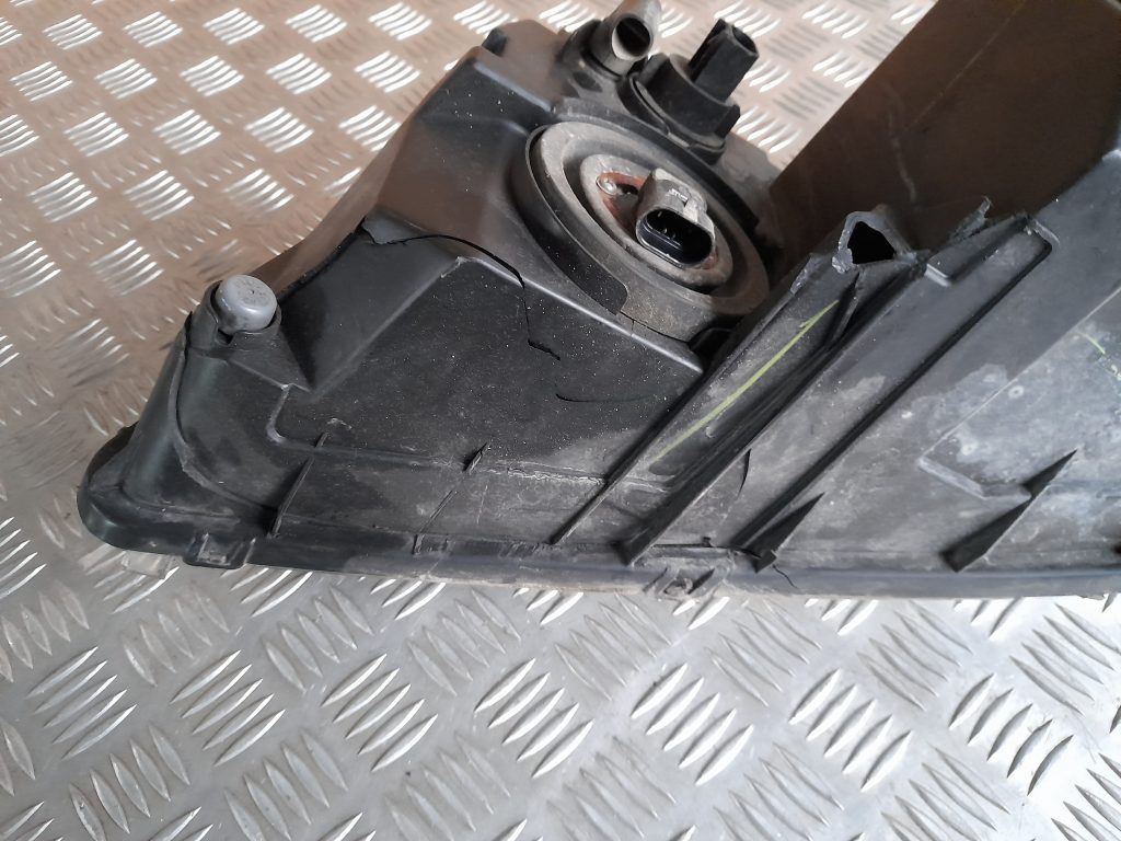 Priekšējais labais lukturis priekš DODGE JOURNEY 2008 3 Priekšējais labais lukturis priekš DODGE JOURNEY 2008